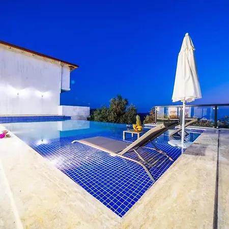 Kalkan Deniz Manzarali Havuzlu Bahceli Villa Kaş