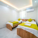 Villa Kalkan Deniz Manzaralı Havuzlu Bahçeli