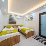 Kalkan Deniz Manzaralı Havuzlu Bahçeli *