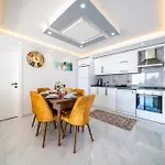 Kalkan Deniz Manzaralı Havuzlu Bahçeli * Kaş
