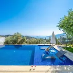 Kalkan Deniz Manzaralı Havuzlu Bahçeli Villa Kaş