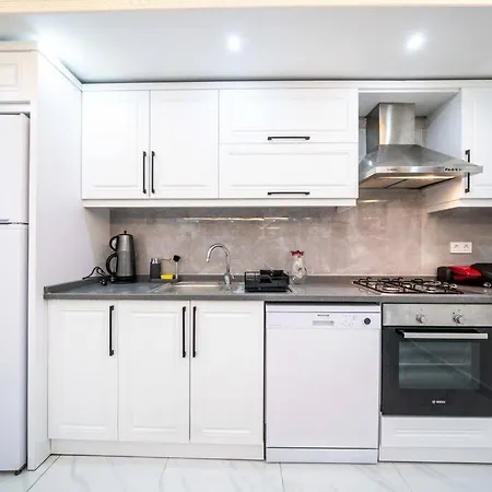 Kalkan Deniz Manzarali Havuzlu Bahceli Villa Kaş