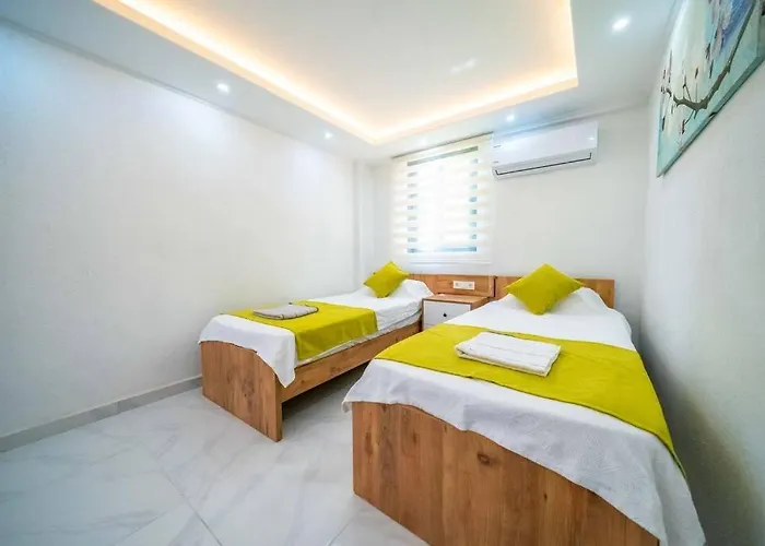 别墅 Kalkan Deniz Manzarali Havuzlu Bahceli