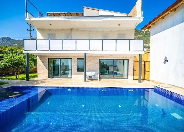 Kalkan Deniz Manzarali Havuzlu Bahceli 别墅 卡斯