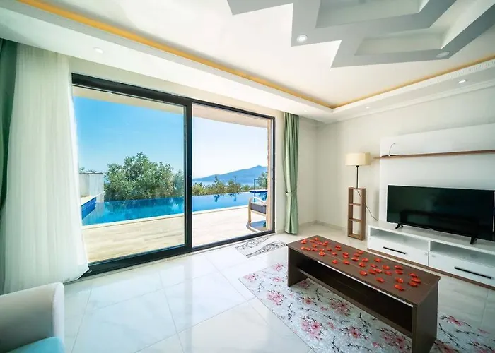 Kalkan Deniz Manzarali Havuzlu Bahceli * 卡斯