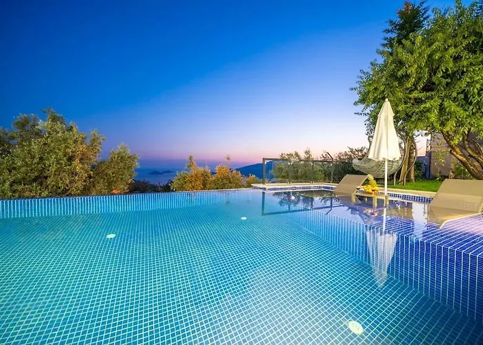 别墅 Kalkan Deniz Manzarali Havuzlu Bahceli 卡斯