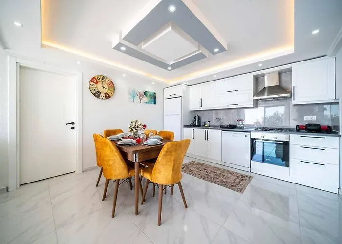 Kalkan Deniz Manzarali Havuzlu Bahceli * 卡斯